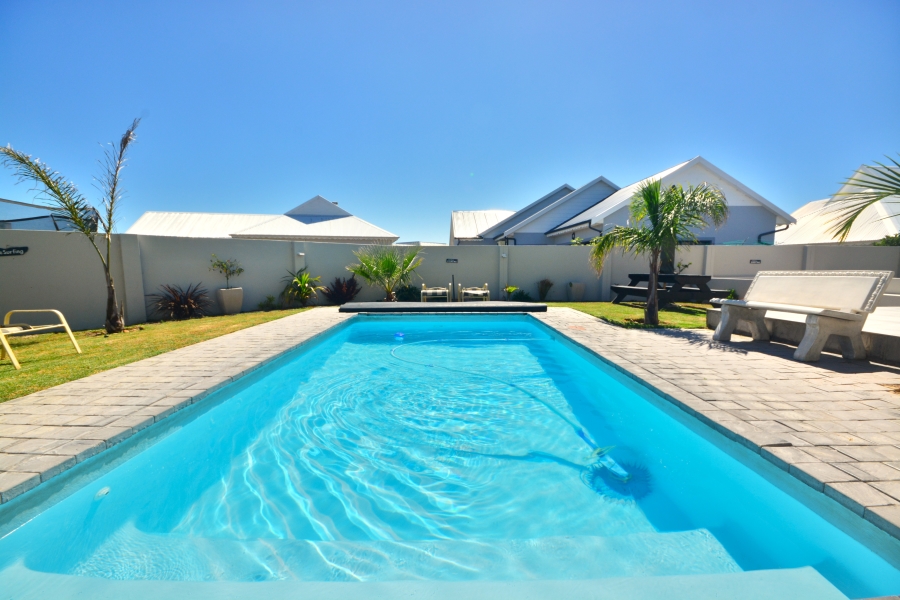 4 Bedroom Property for Sale in Marina Martinique Eastern Cape